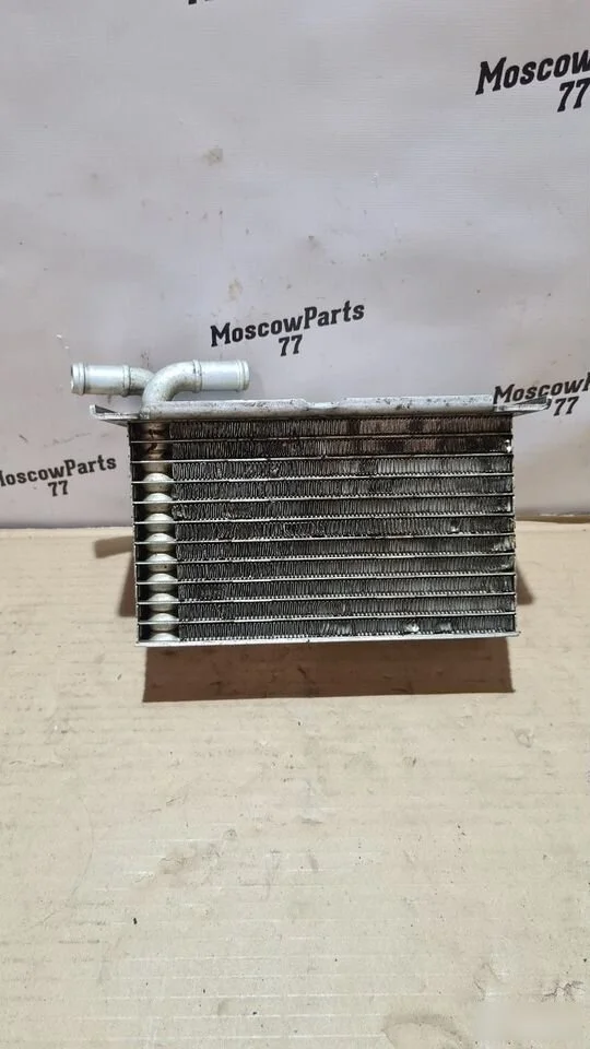 Радиатор интеркулера Volkswagen Golf Plus I (2005—2009)
