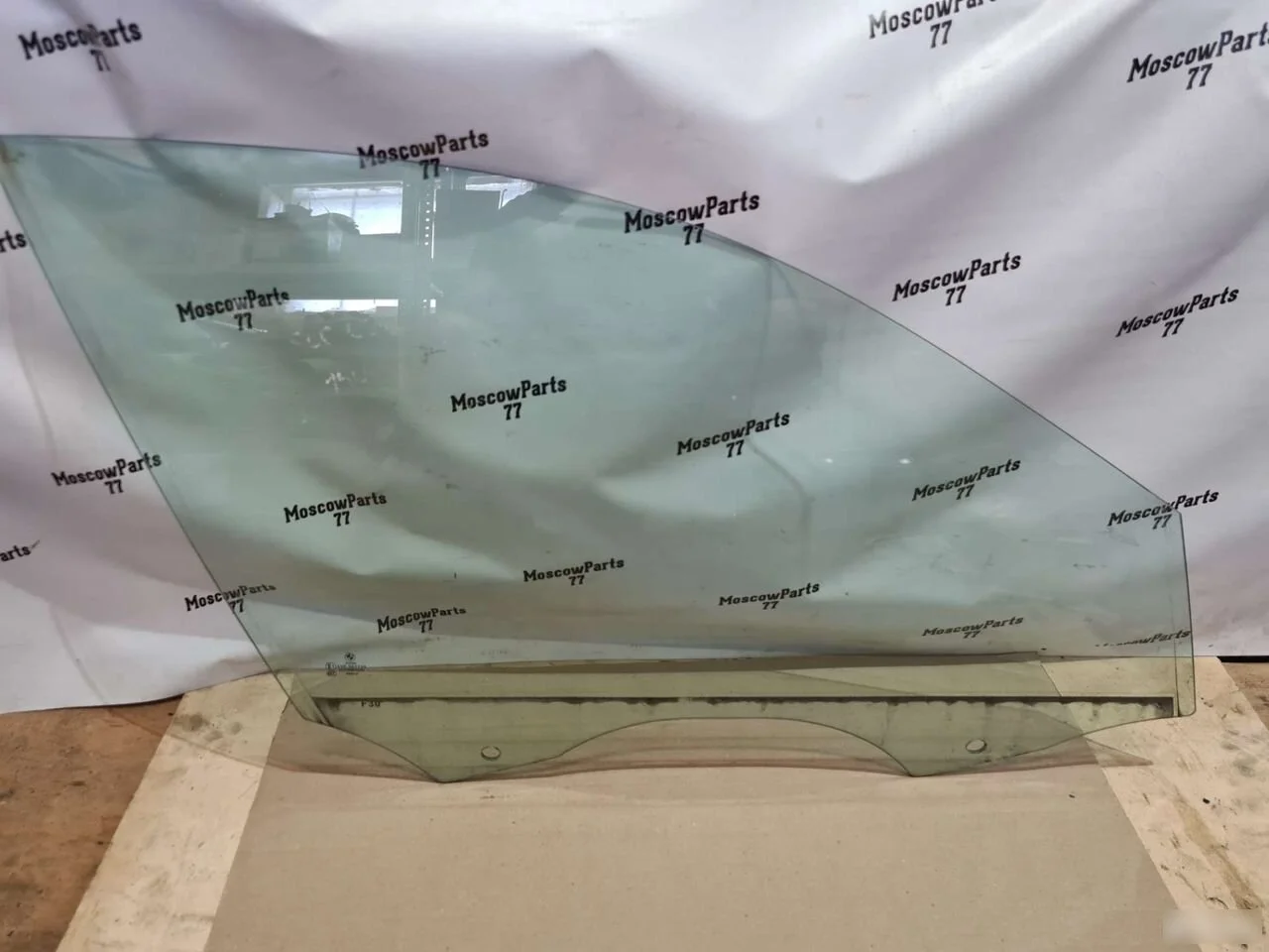 Стекло передней правой двери BMW 3 серия F30/F31 (2011—2015)