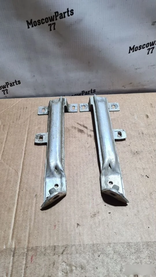 Кронштейн усилителя переднего бампера BMW 5 серия F10/F11 (2009—2013)