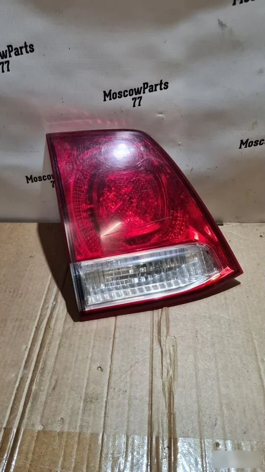 Фонарь крышки багажника LH Toyota Land Cruiser 200 (2007—2012)