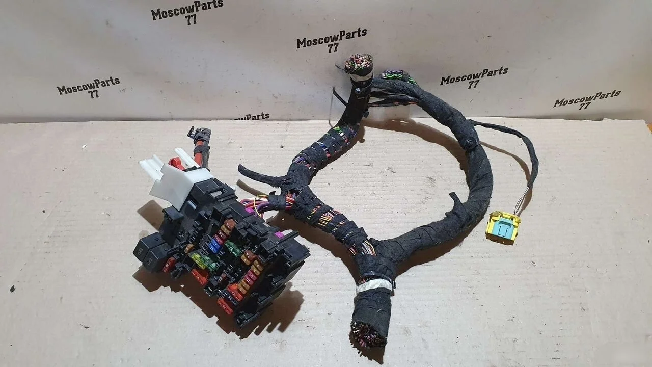 Блок предохранителей Skoda Octavia III (2013—2017)