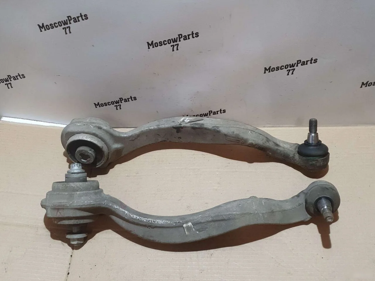 Рычаг передний верхний правый Mercedes-Benz E-класс W212/S212/C207/A207 (2009—2013)