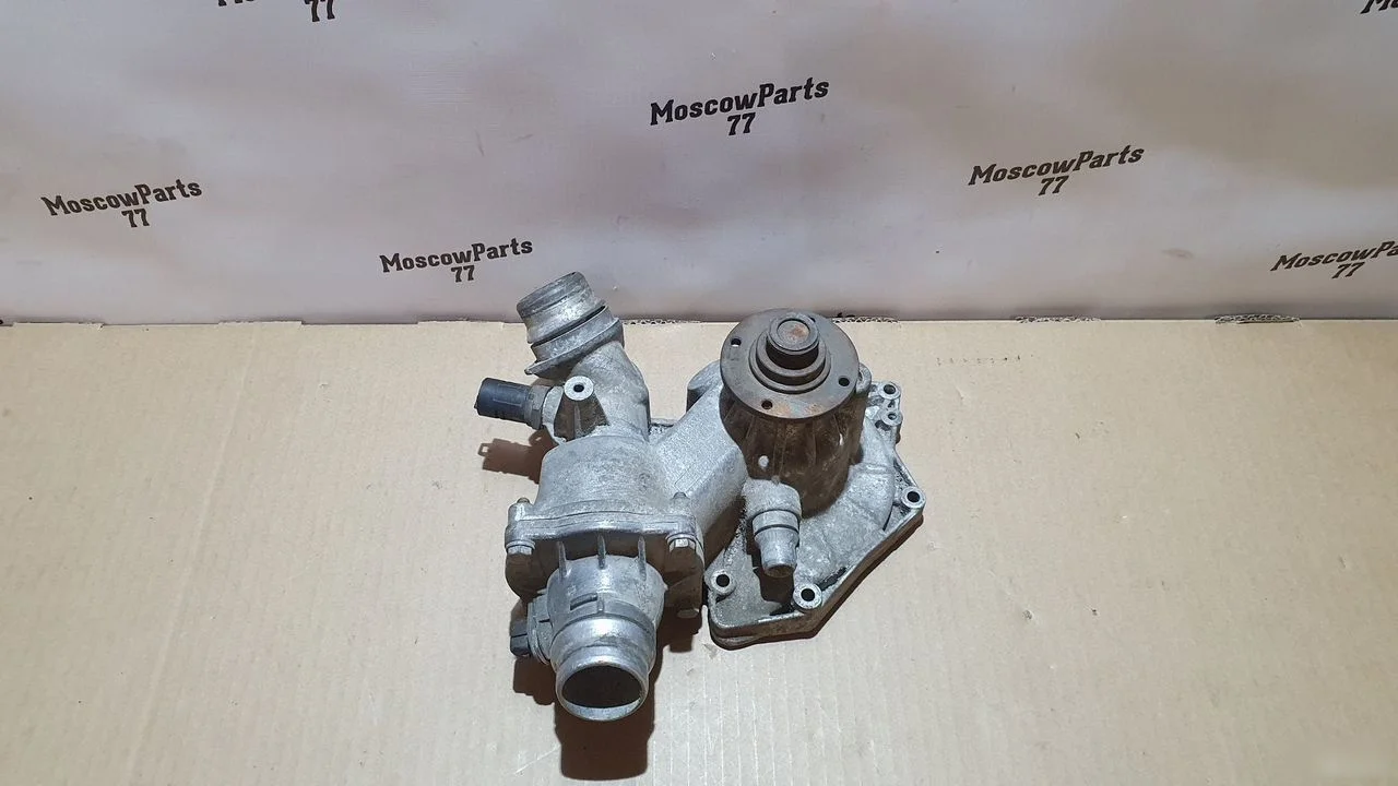 Насос охлаждения помпа BMW X5 E53 (1999—2003)