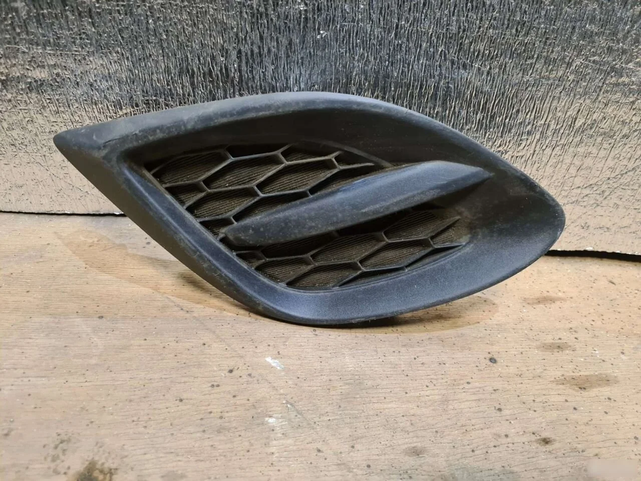 Заглушка птф правая Mazda 2 II (2007—2010)