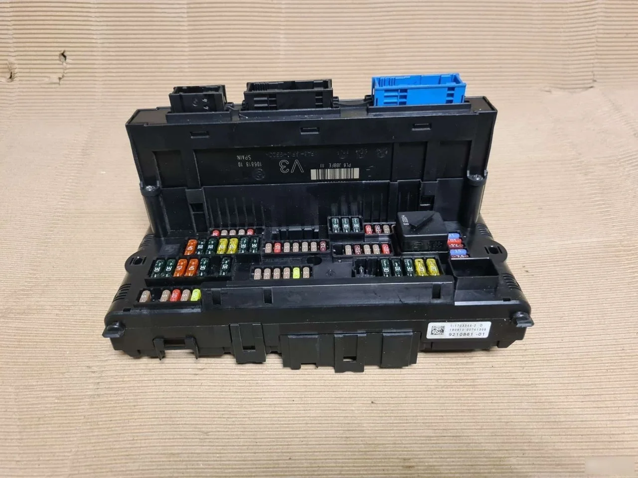 Блок предохранителей BMW 5 серия F10/F11 (2009—2013)