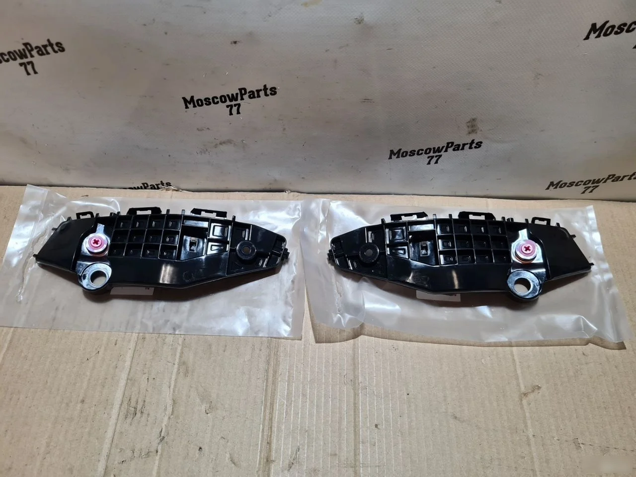 Кронштейн переднего бампера Toyota RAV4 V (2018—2026)