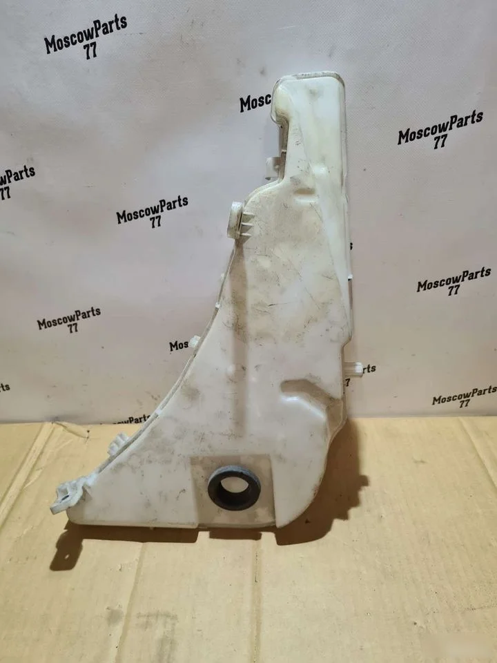 Бачок омывателя Audi A6 C7 (2011—2014)