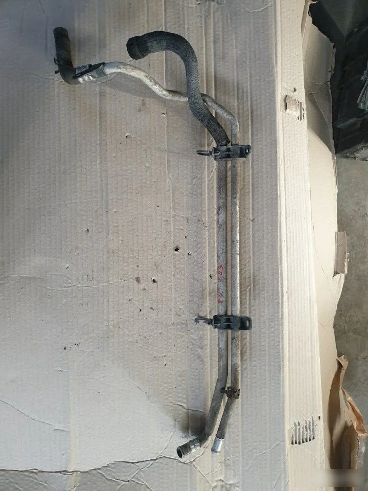 Трубки отопителя Кадиллак Cadillac SRX I (2003—2009)