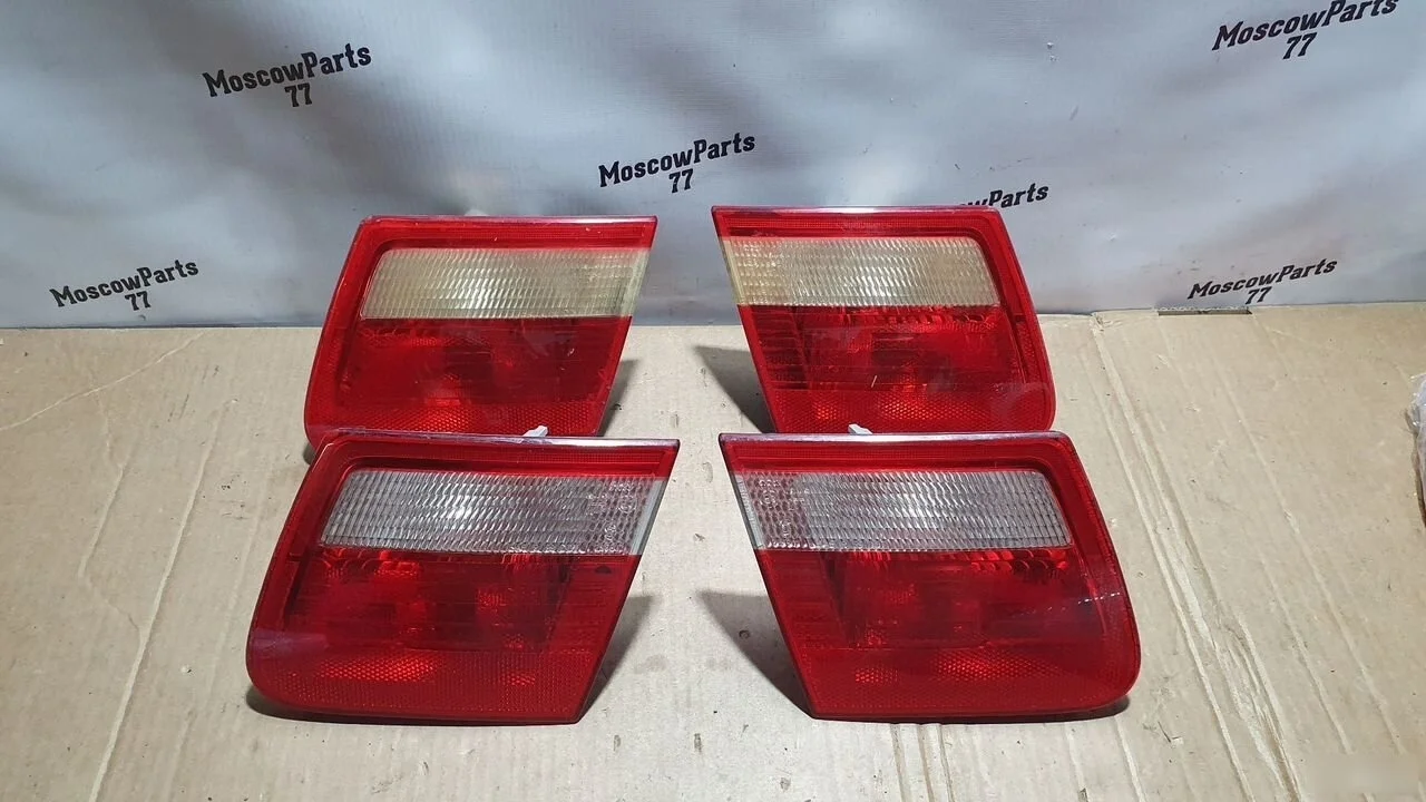 Фонарь задний левый правый внутренний BMW 3 серия E46 (1998—2003)