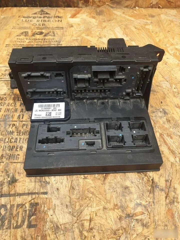 Блок предохранителей SAM Mercedes-Benz E-класс W211/S211 (2002—2006)