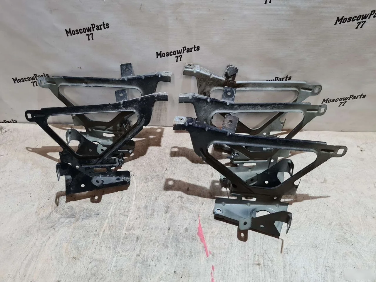 Кронштейн крепления крыла BMW 7 серия F01/F02 (2008—2012)