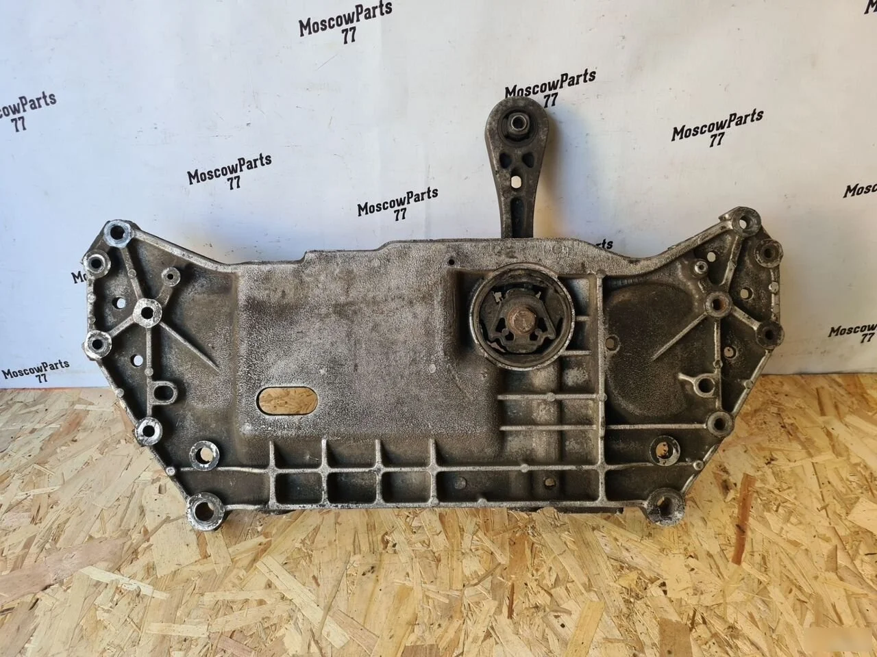 Подрамник передний Volkswagen Golf V Volkswagen Golf Mk5 (2003—2009)