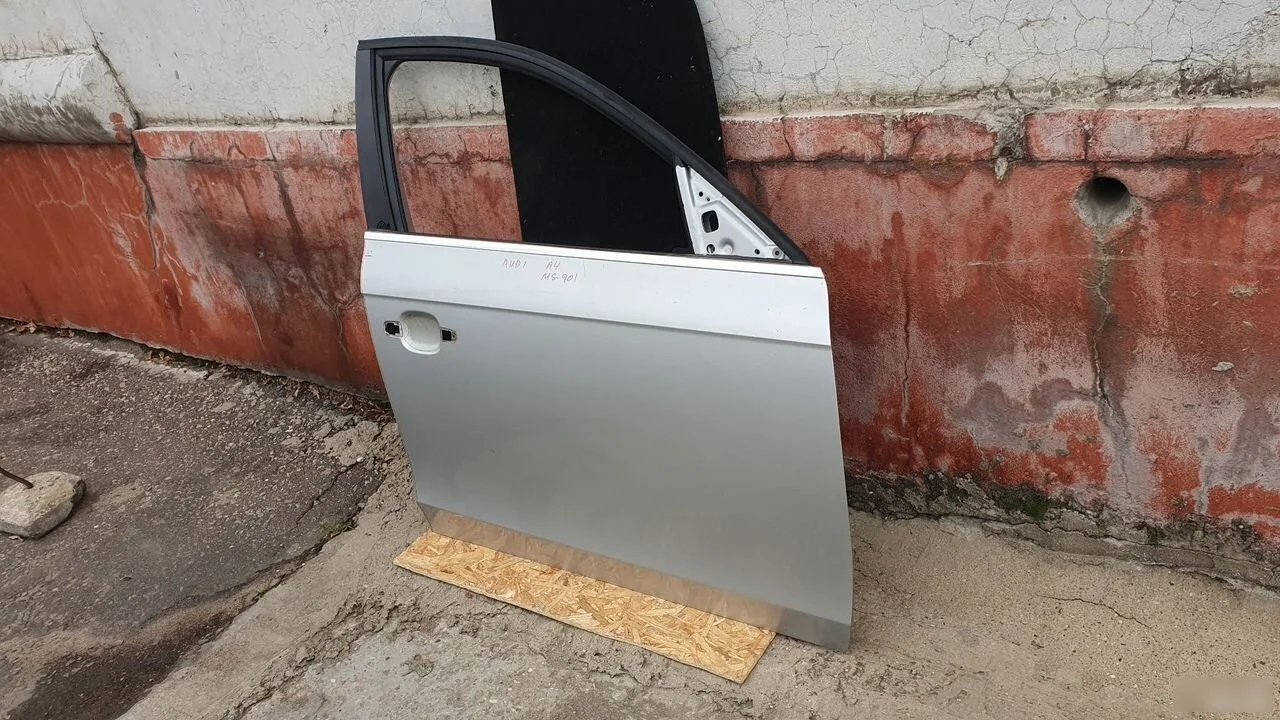 Дверь передняя правая Audi A4 B8 рестайлинг (2011—2015)