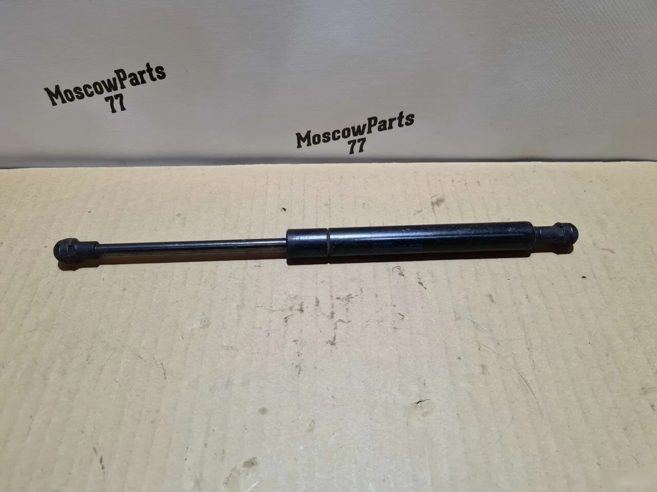 Амортизатор капота BMW 3 серия E46 (1998—2003)