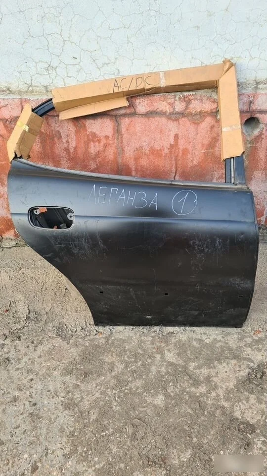 Новая задняя правая дверь Daewoo Leganza I (1997—2008)