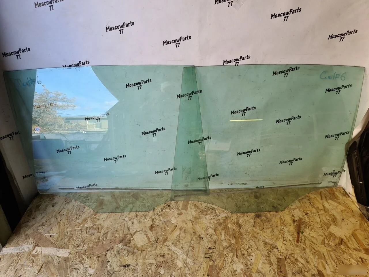 Стекло задней двери Volkswagen Golf Mk6 (2008—2012)