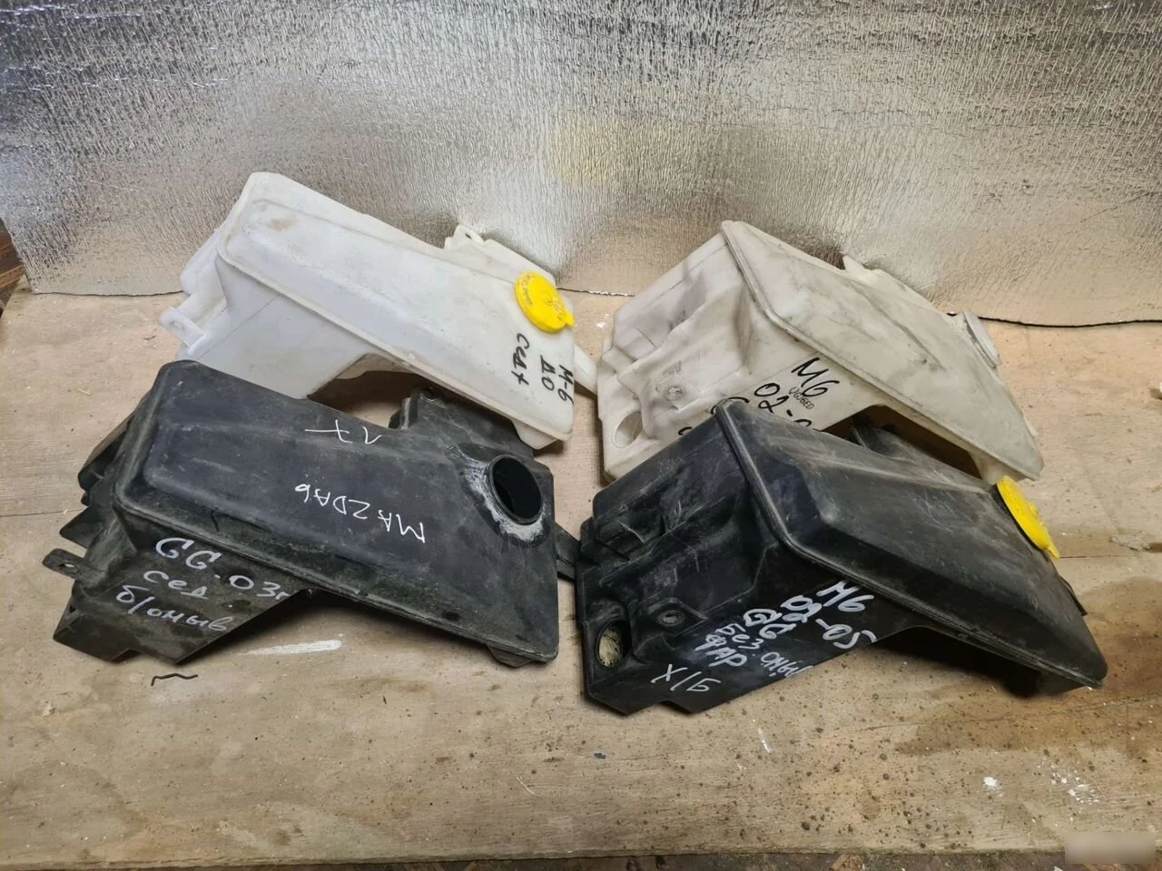 Бачок омывателя Mazda 6 GH (2007—2009)