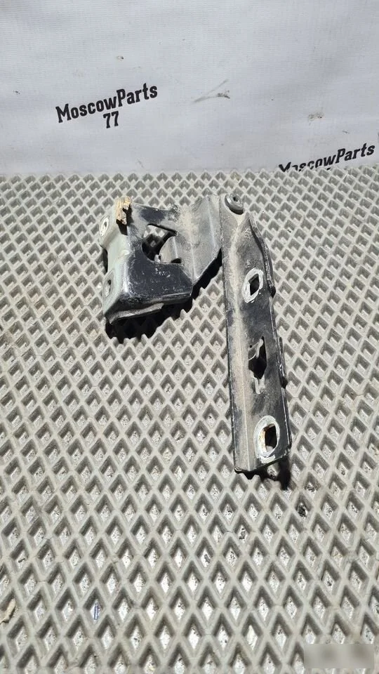 Петля капота левая Audi A4 B8 рестайлинг (2011—2015)