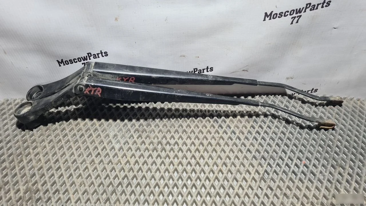 Поводок стеклоочистителя SsangYong Kyron I рестайлинг (2007—2015)