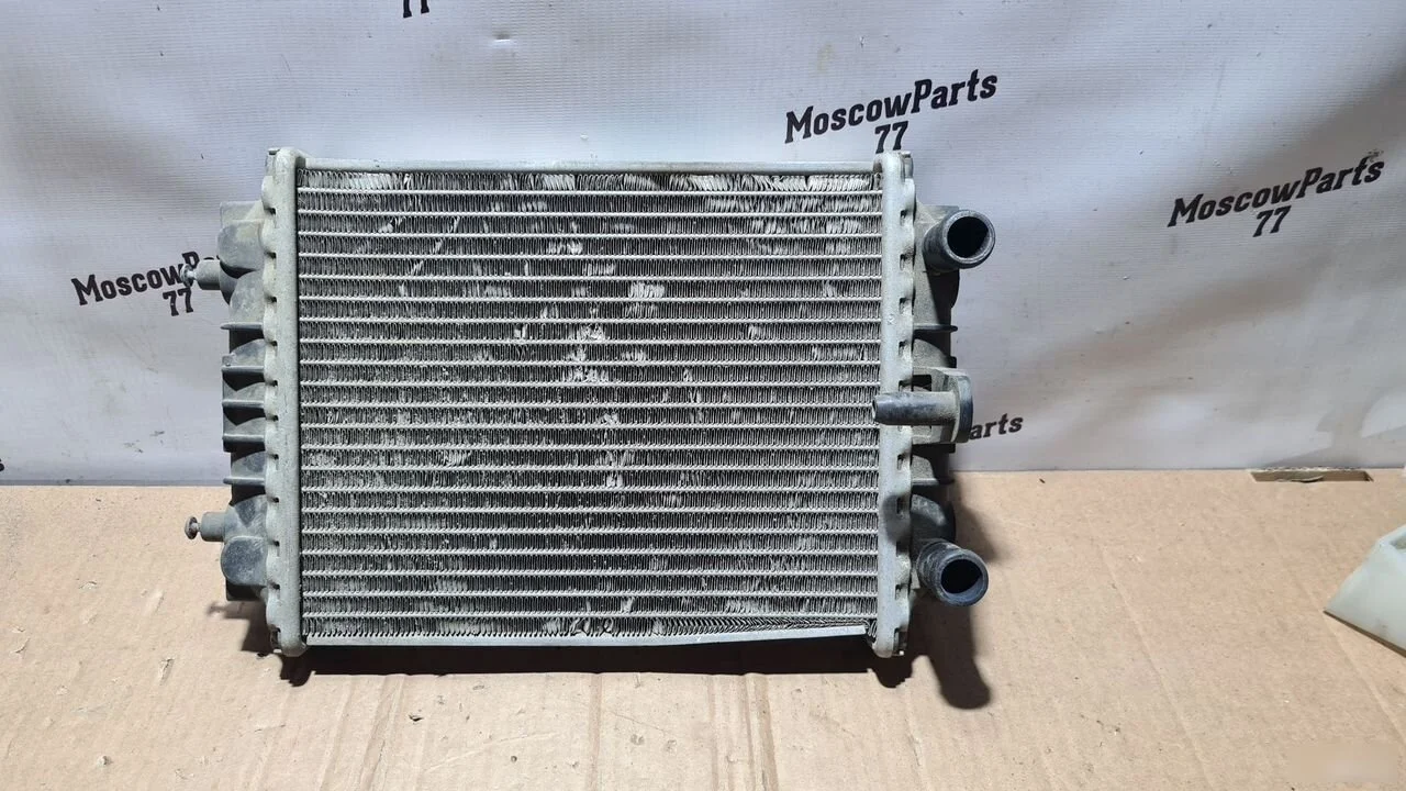 Дополнительный Радиатор охлаждения Audi A7 I (2010—2014)