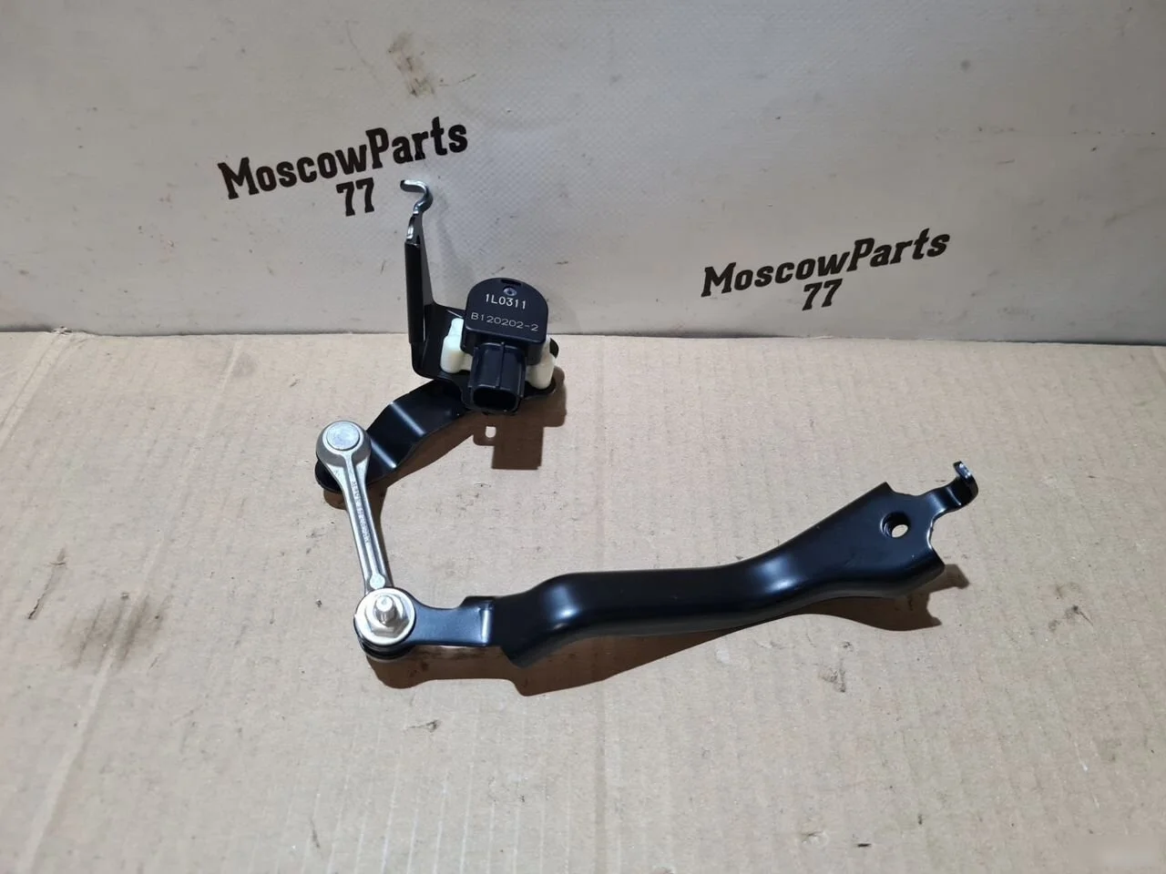 Новый Датчик положения кузова Toyota RAV4 V (2018—2026)