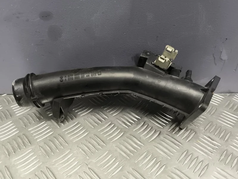 Патрубок Mercedes-Benz B-class 2013 A2700900844 W246 270.910
