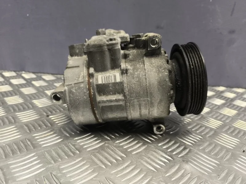 Компрессор кондиционера Mercedes-Benz B-class 2013 A0042300311 W246 270.910