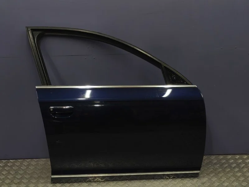 Дверь передняя правая Audi A6 2010 4F0831052F C6 CCE