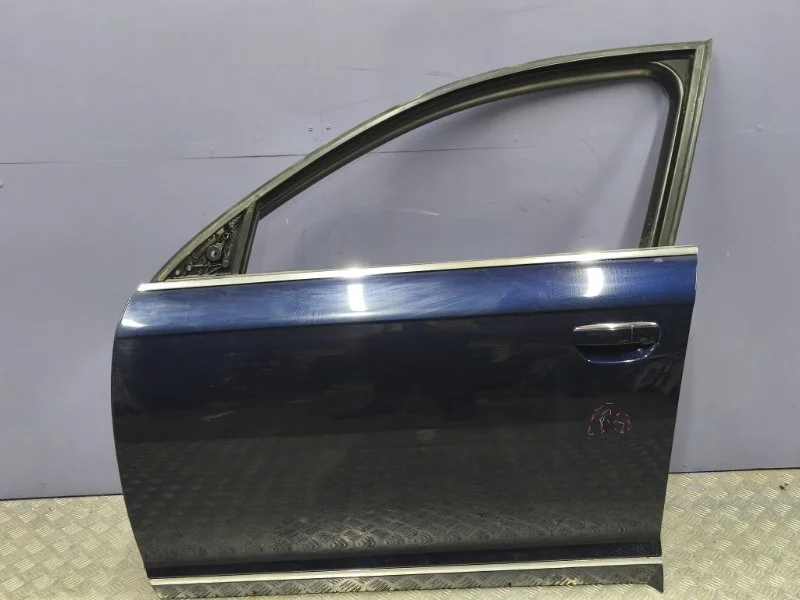Дверь передняя левая Audi A6 2010 4F0831051F C6 CCE