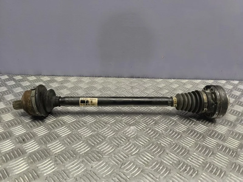 Привод задний Audi A6 2010 4F0501203B C6 CCE