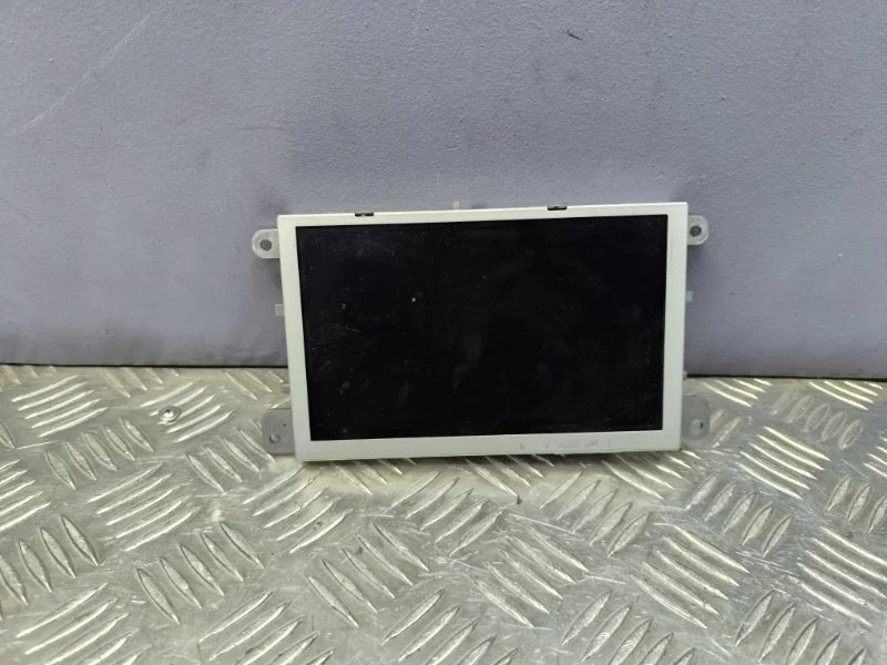 Монитор Audi A6 2010 8R0919604 C6 CCE