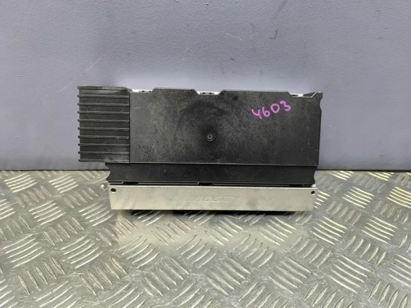 Усилитель звука Audi A6 2010 4F0035223P C6 CCE