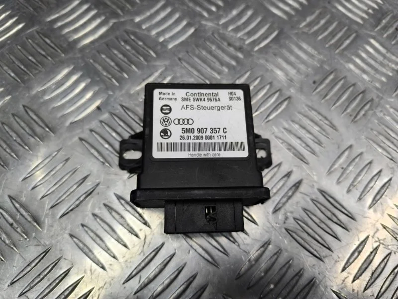 Блок управления светом volkswagen Tiguan 2009 5M0907357C 5N1 CAWA