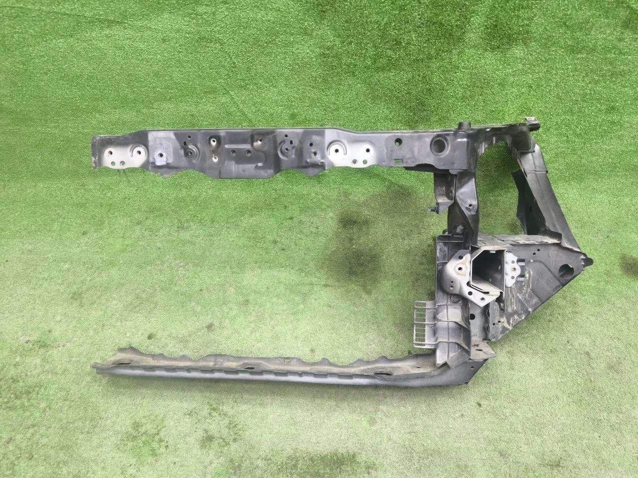 Рамка радиатора Honda Accord 2009 CW2