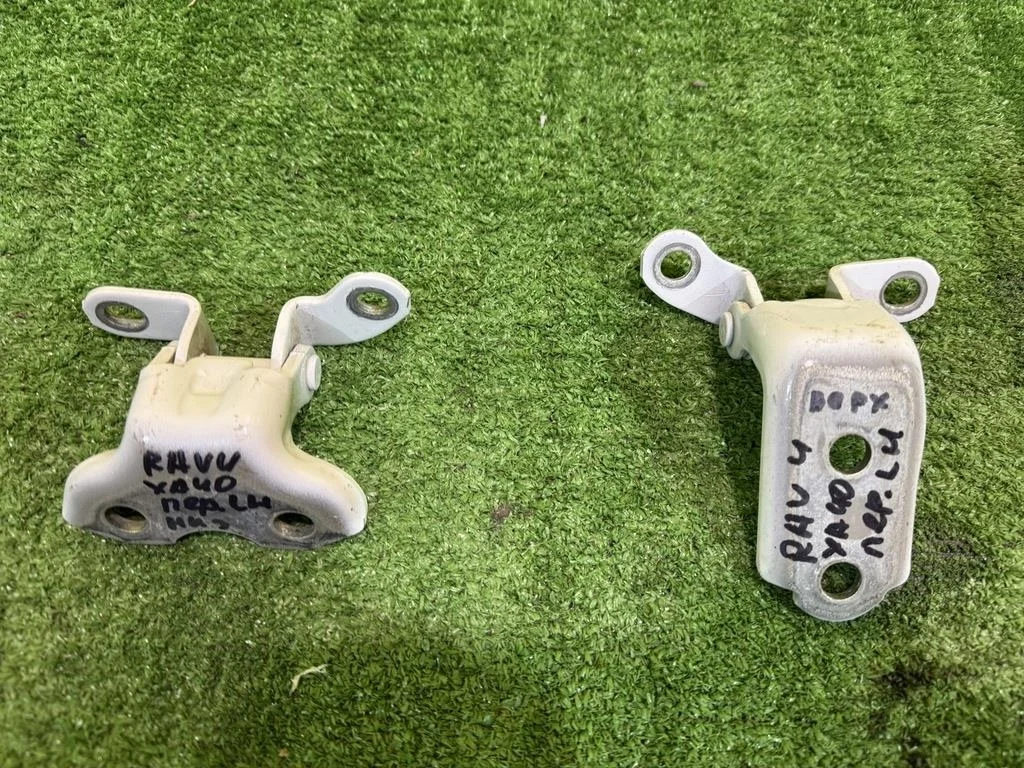 Петля двери передней  Toyota RAV4 2013 6872012151 43427