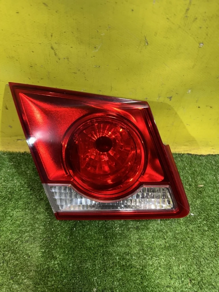 Фонарь задний внутренний левый  Chevrolet Cruze 2009 95130772 43436