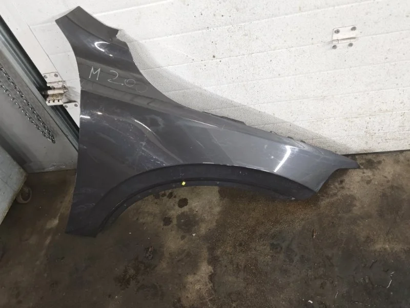 Крыло Volvo XC90 2023 31651676 B420T, правое