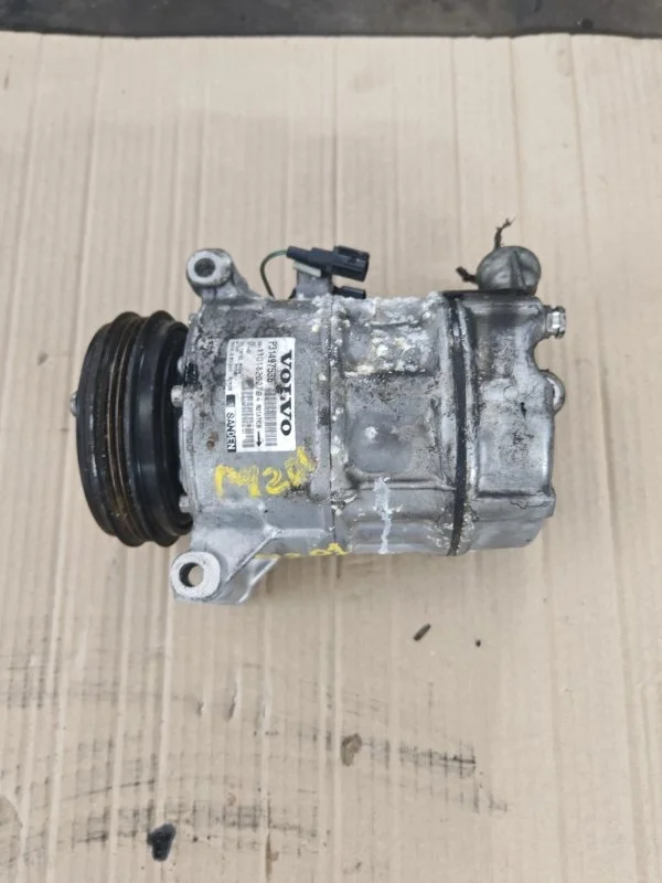 Компрессор кондиционера Volvo XC60 36001462