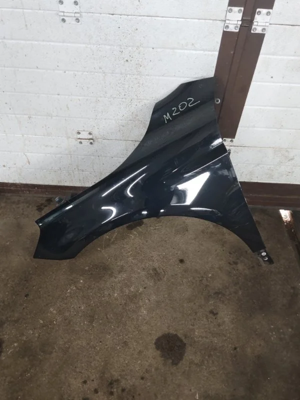 Крыло Volvo XC60 2017 31217975 D5244T21, переднее левое