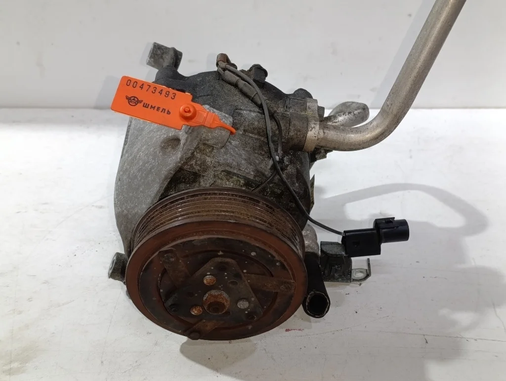 Компрессор кондиционера Mitsubishi Outlander XL