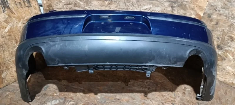 Бампер с парктроником Volkswagen Passat 2008 3C2