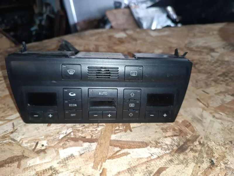 Блок управления климат-контролем Audi A6 2001 4B2