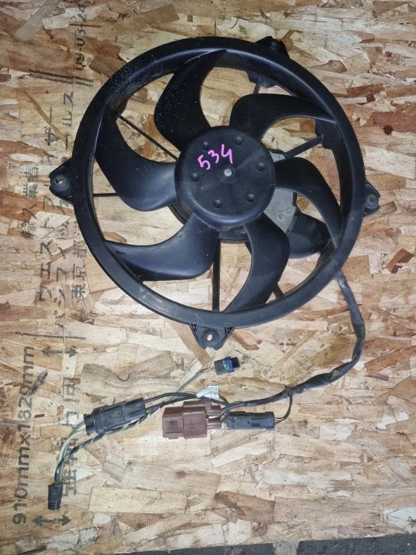 Вентилятор сборе блоком Citroen C5 2010 универсал