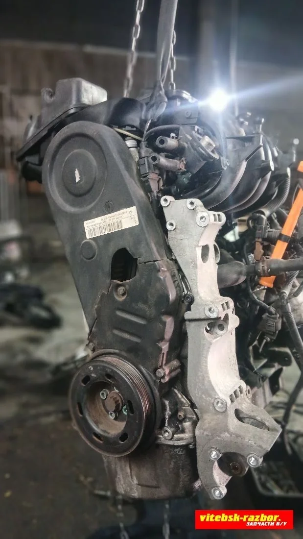 Двигатель AVU Volkswagen Golf 4 1.6 Бензин