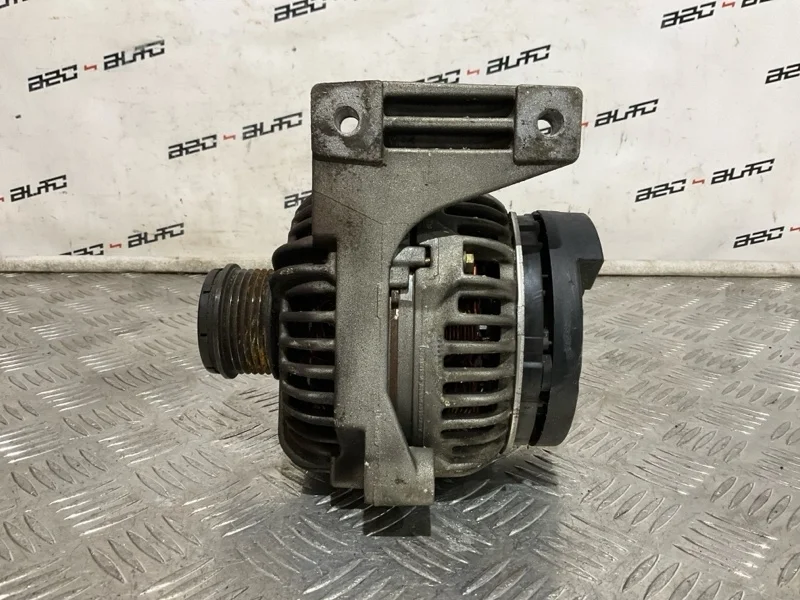 Генератор Volvo S60 30667894 1 B5244S