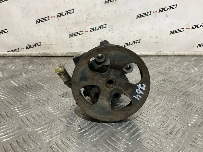 Насос гидроусилителя Toyota Camry 4431033180 V40 2AZ-FE
