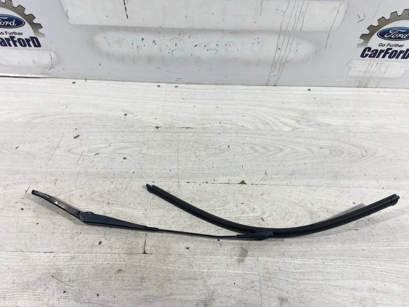 Поводок стеклоочистителя передний левый Ford Focus