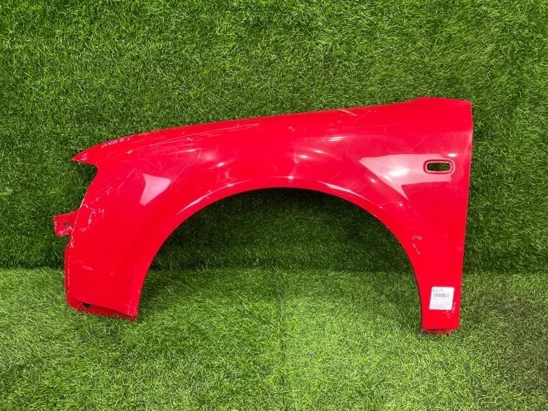 Крыло Audi A4 2004 8E0821105B B6 AMB 1.8T, переднее левое