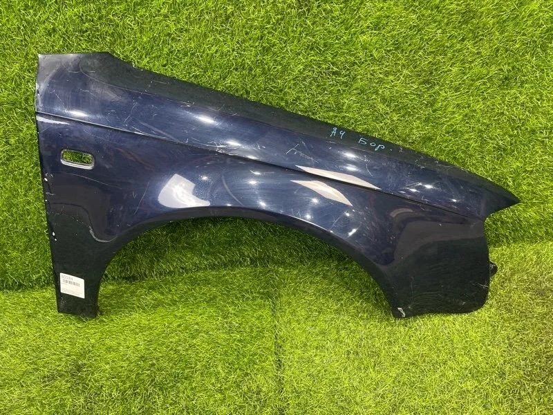Крыло Audi A4 2006 8E0821106F B7 BWE 2.0T, переднее правое