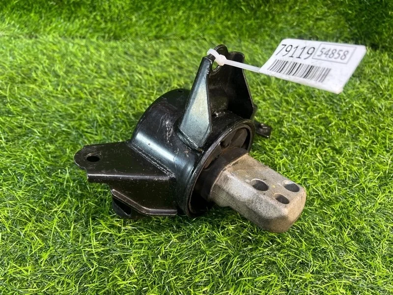 Подушка ДВС Hyundai I30 2009 218302H100 CW G4GC